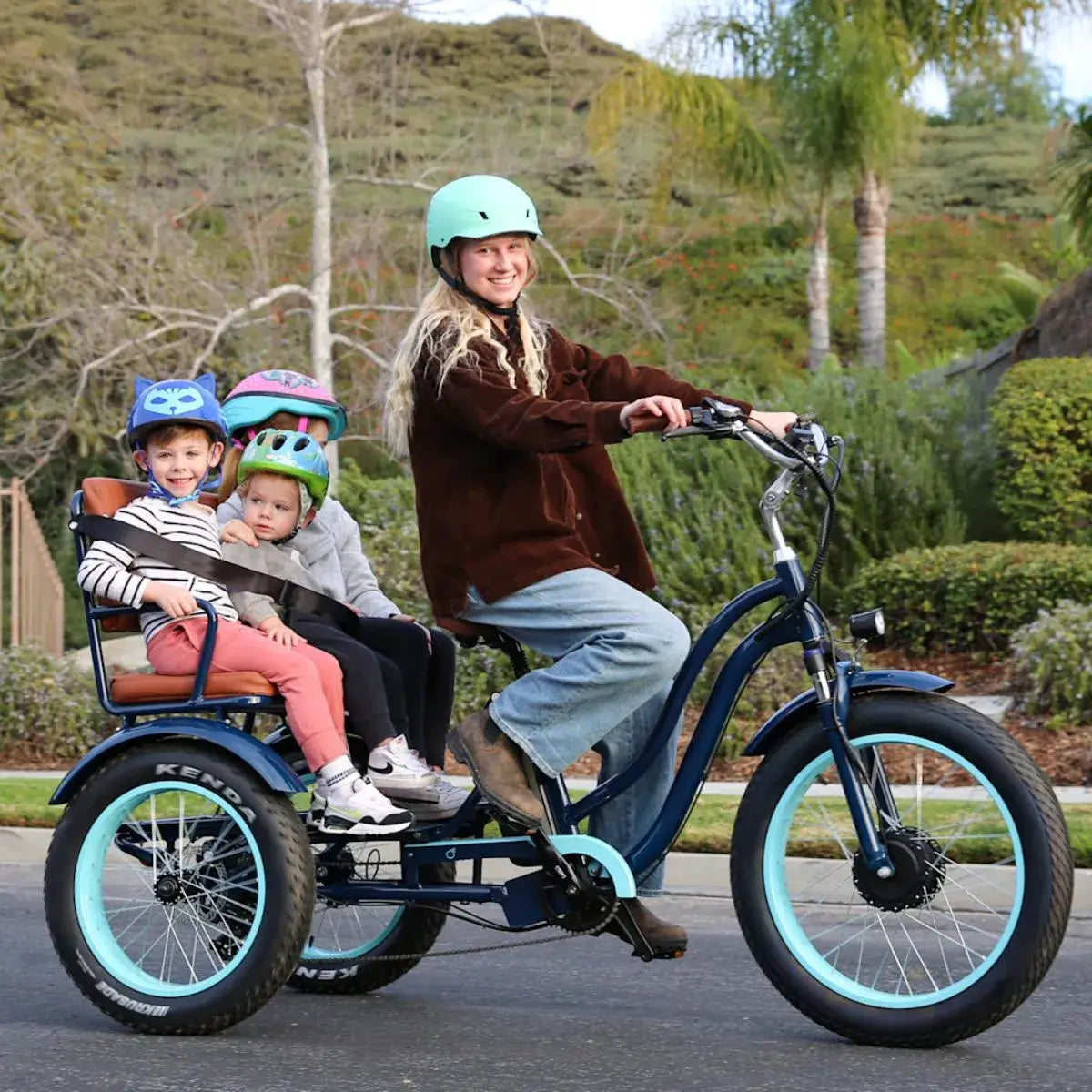 Sixthreezero EVRYjourney Electric Tricycle Rickshaw 2026