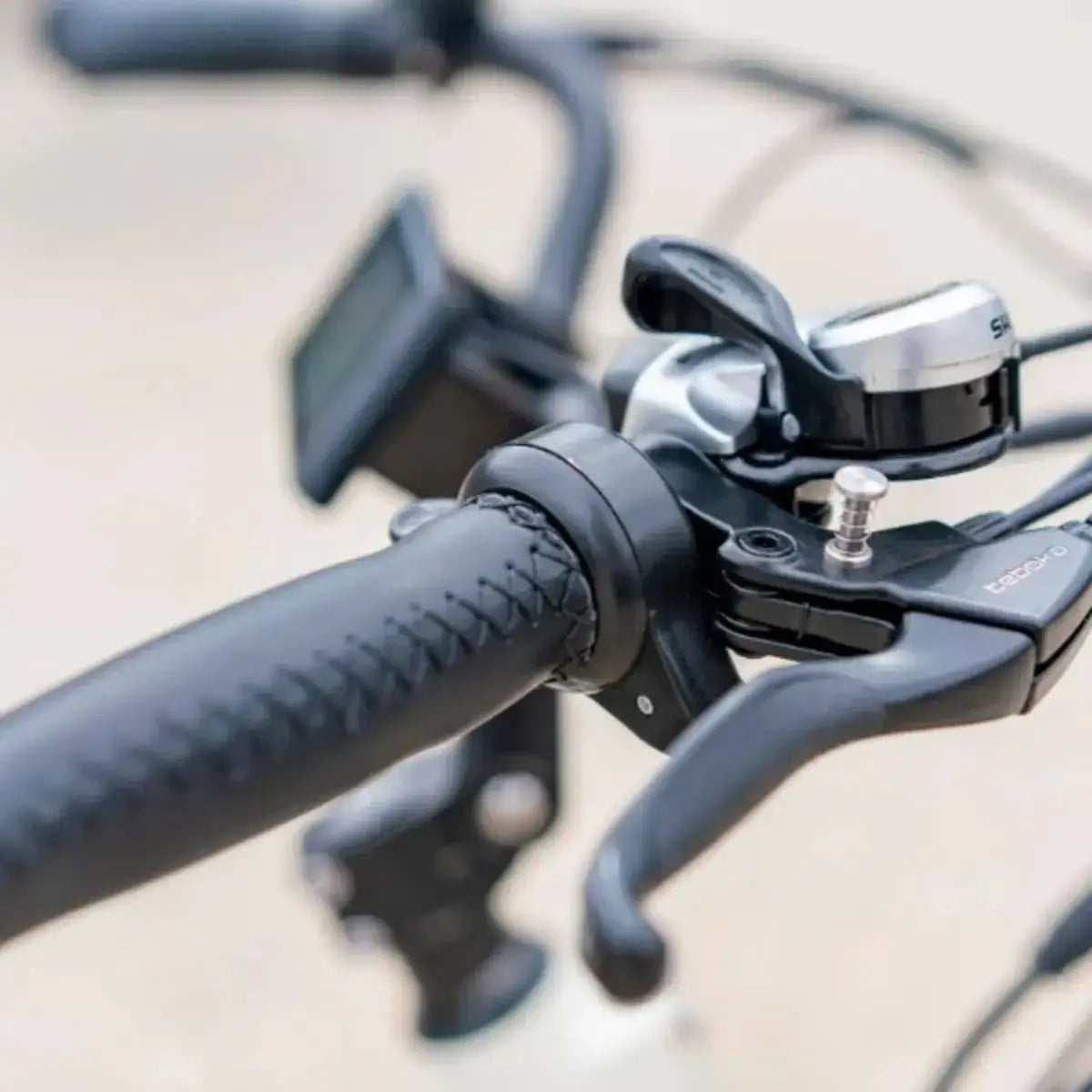 Emojo Bull electric bike battery view